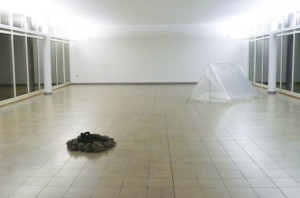 https://dev.huberhuber.ch/files/gimgs/th-17_17_installationsansicht-zelt-2.jpg